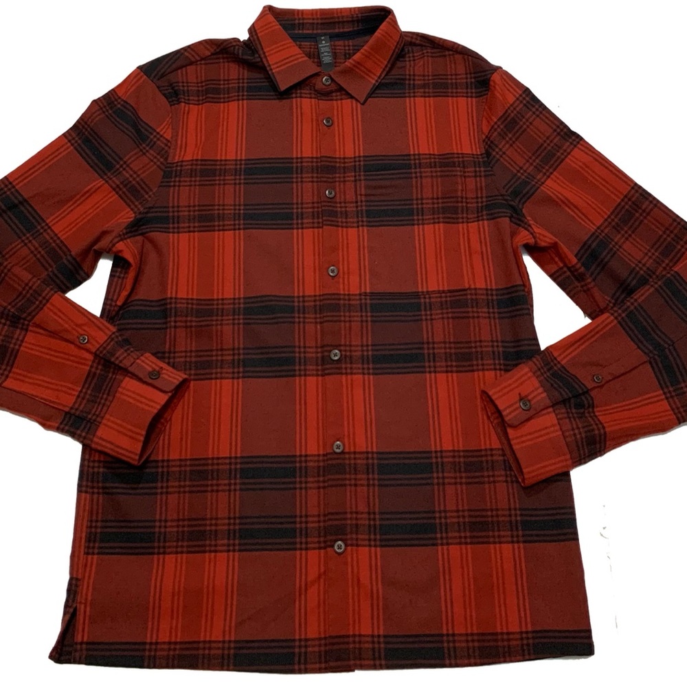 M / Lululemon mason’s peak flannel shirt